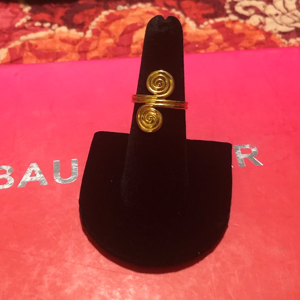 Fashion ring